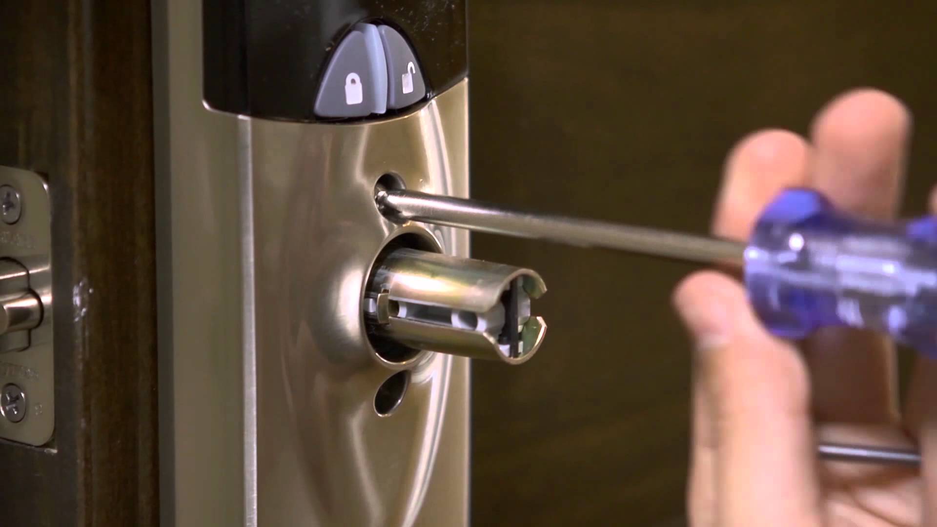 locksmith install a new lock