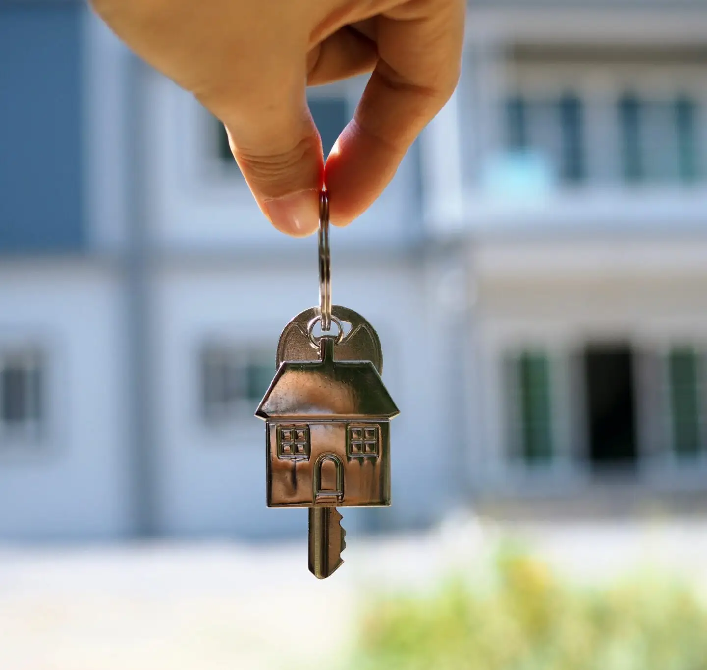 Emergency Locksmith’s Role in Enhancing Home Security