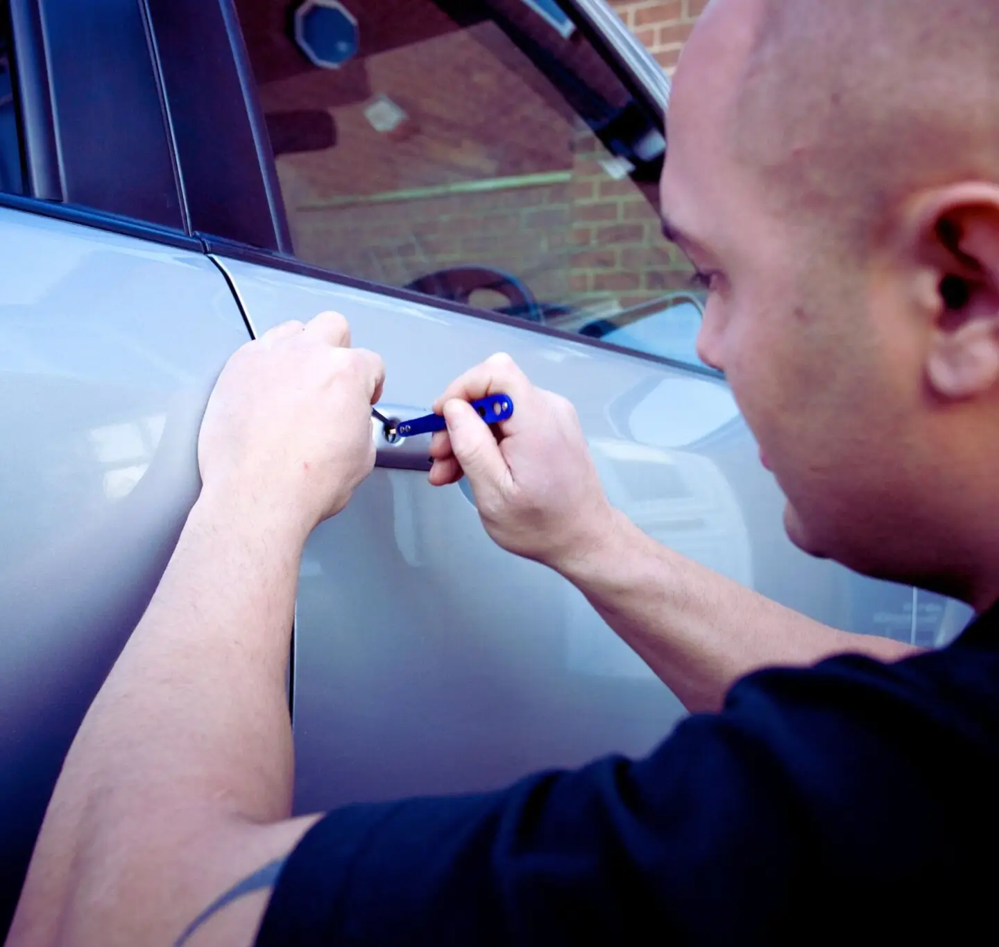 The Evolution of Emergency Car Locksmith Services